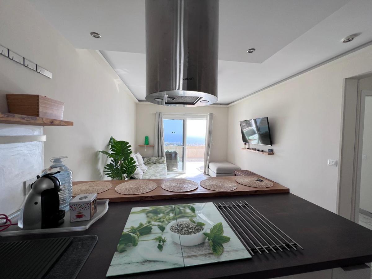 New Deluxe Stunned Seaview 2 Bed Apt アデヘ エクステリア 写真